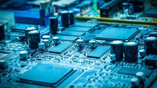 世界 二度上修今年資本支出